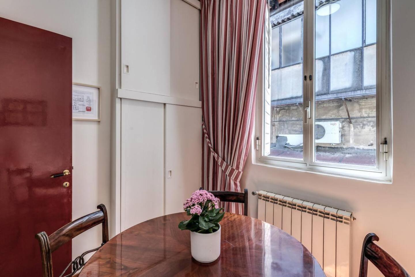Domus In Via Del Corso Apartamento *